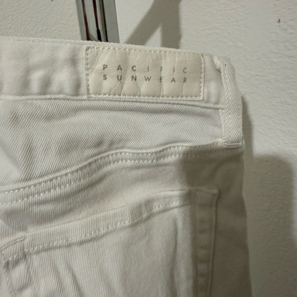 Pacsun Women's White Jeans - Picture 4 of 8